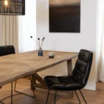 Eettafel Rothenburg gemaakt van hergebruikt oud eikenhout. Op maat verkrijgbaar.