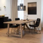 Eettafel Rothenburg gemaakt van hergebruikt oud eikenhout. Op maat verkrijgbaar.