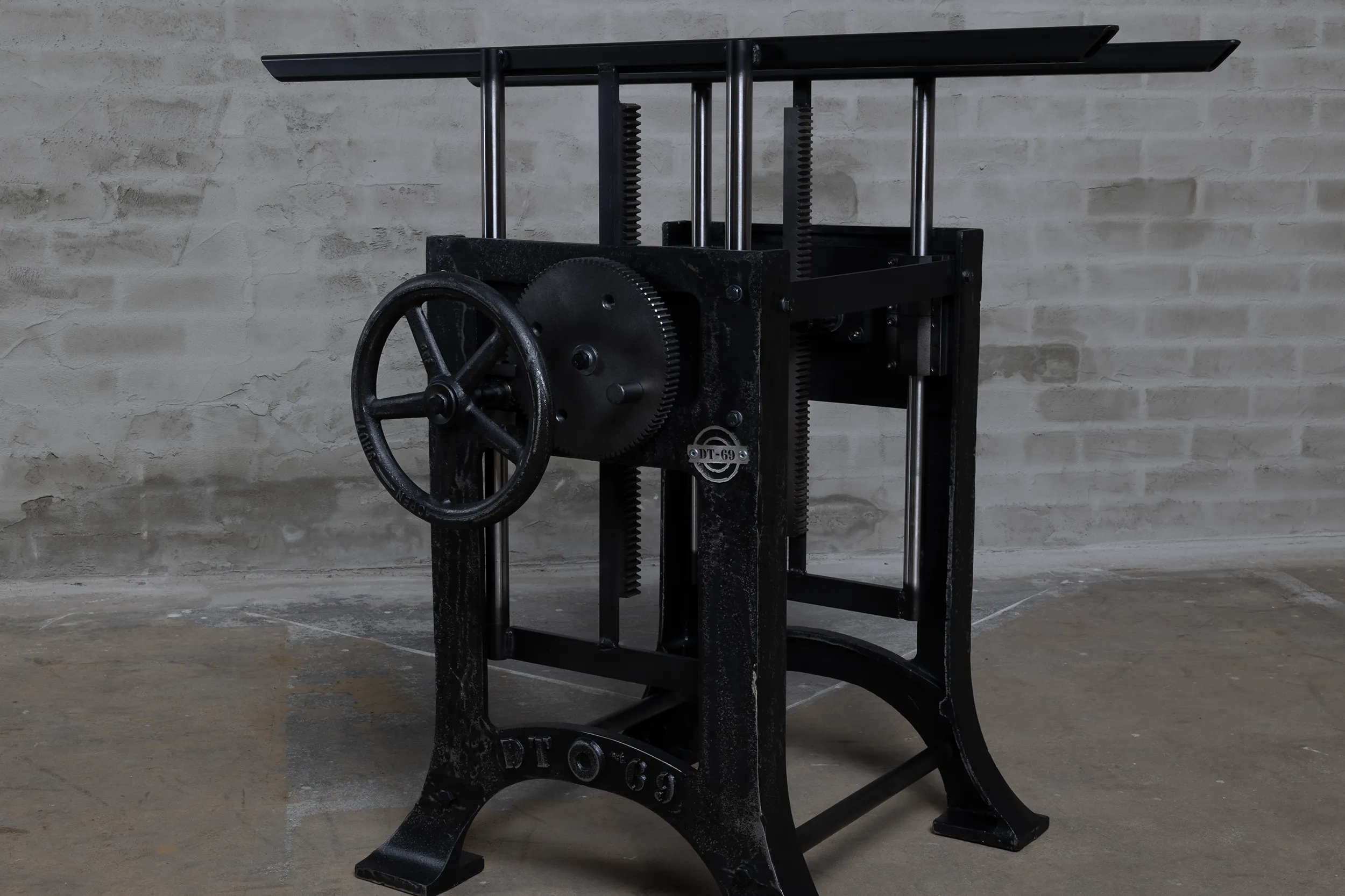 Separate height adjustable table legs closeup from mechanism