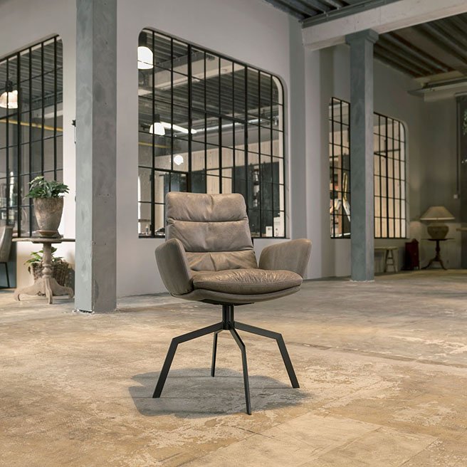 Arva moderne eetkamerstoel Showroomfoto 4 - S030