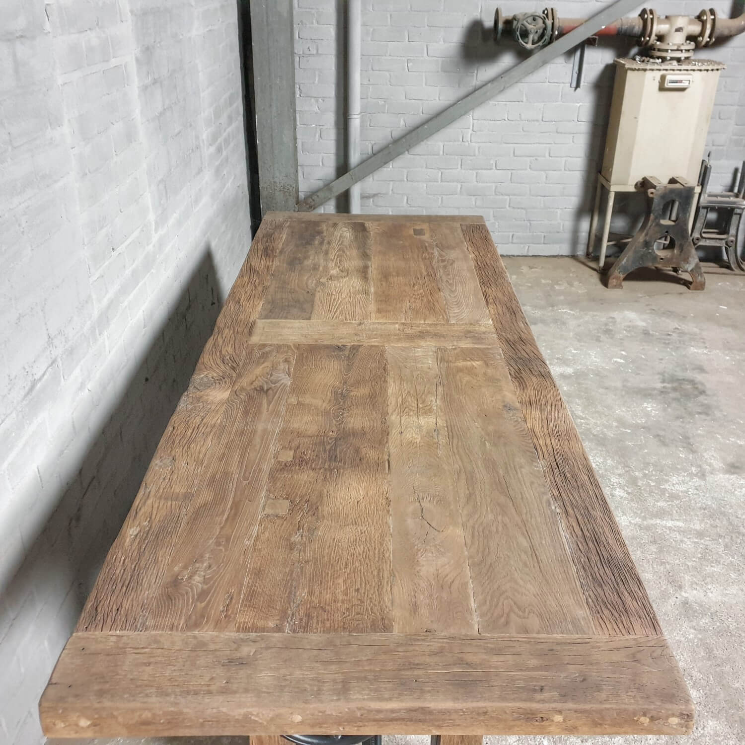 TOP055 - Old oak dining table