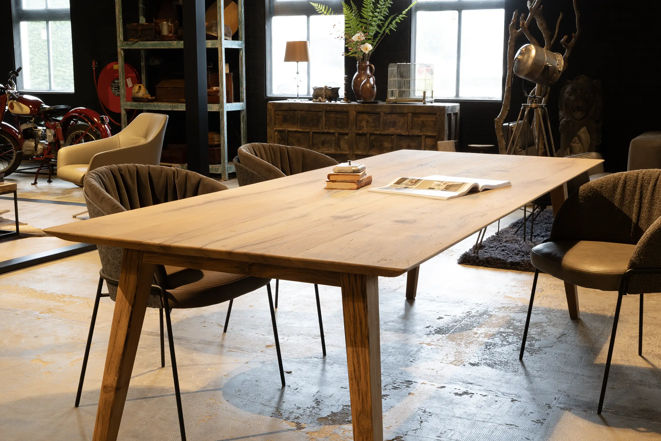 Eettafel Nordic met facetrand (4)