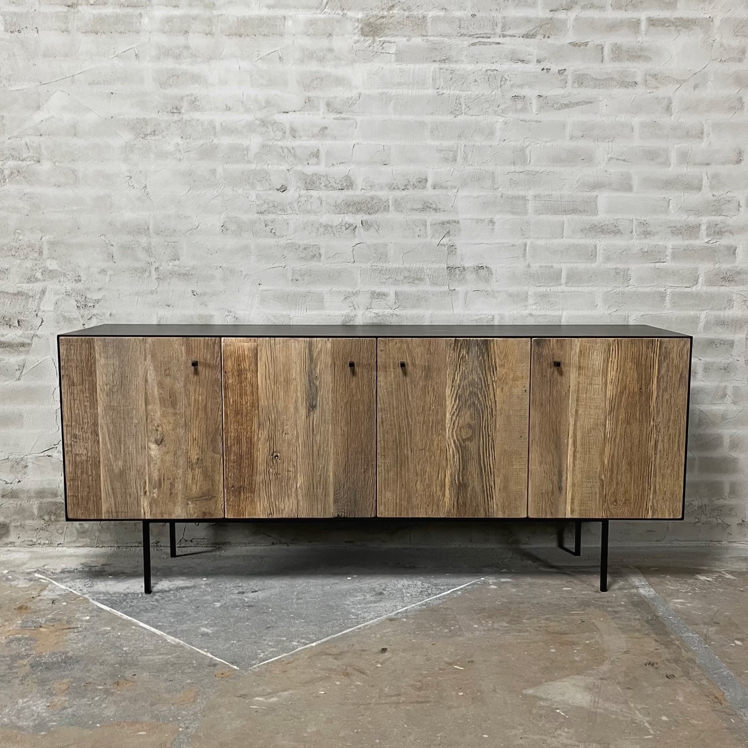 TV-cabinet-modern-dresser-reclaimed-oak-combined-with-steel-D013-1