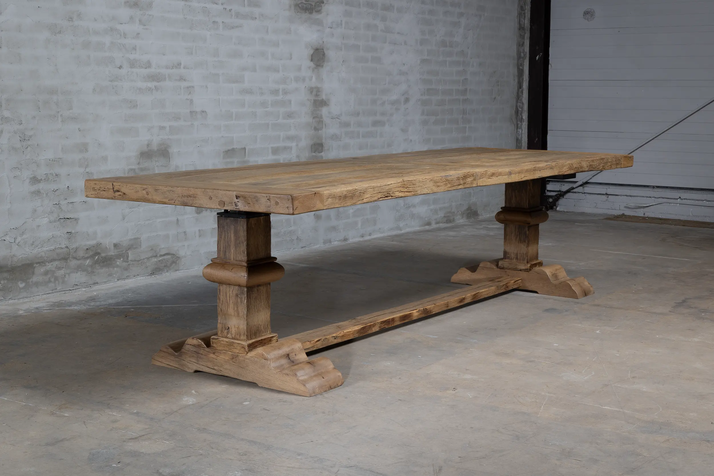 Eiken Kloostertafel Batenburg in hoogte verstelbaar Z042-2