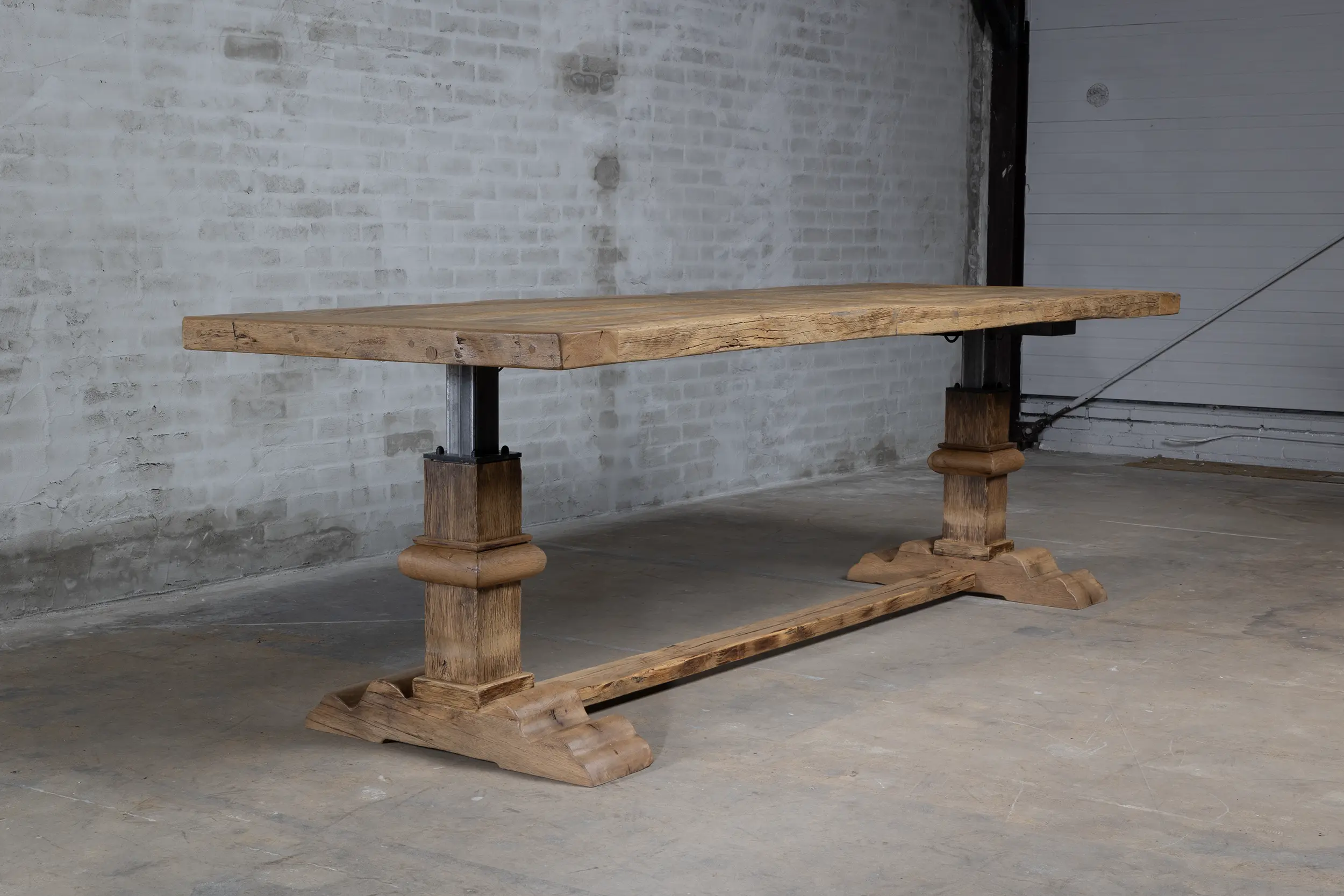 Eiken Kloostertafel Batenburg in hoogte verstelbaar Z042-3