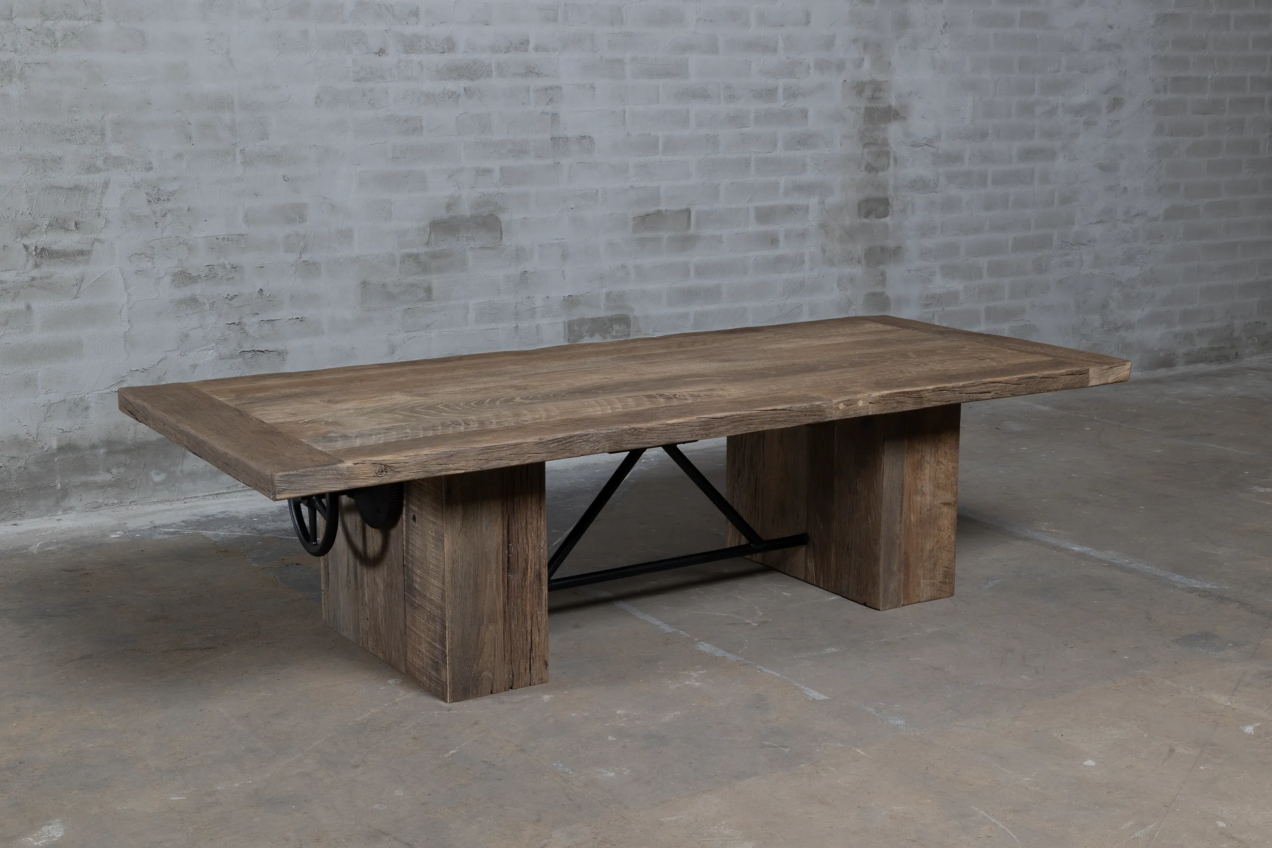 Salontafel hoogte verstelbaar naar eettafel op wieltjes Z019-W-2 In hoogte verstelbare salontafel met wieltjes op maat gemaakt