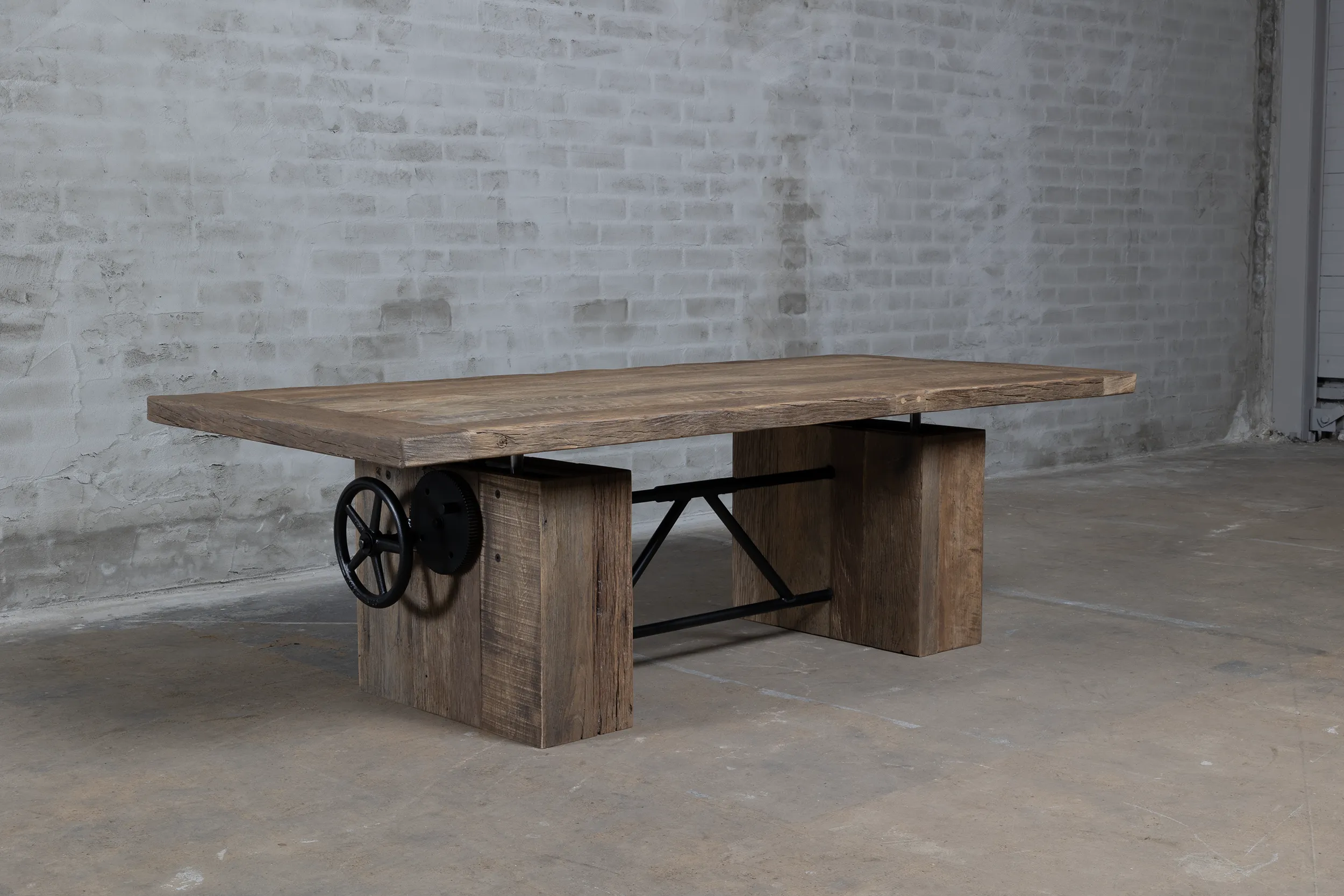 Salontafel hoogte verstelbaar naar eettafel op wieltjes Z019-W-3 In hoogte verstelbare salontafel met wieltjes op maat gemaakt