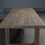 vooraanzicht van de Z027-M Ulm kloostertafel van massief oud eikenhout