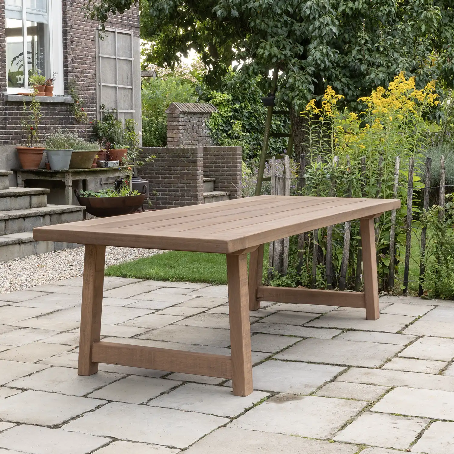 Rustic garden table T22 with a thick tabletop Rustic garden table T22 with a thick tabletop