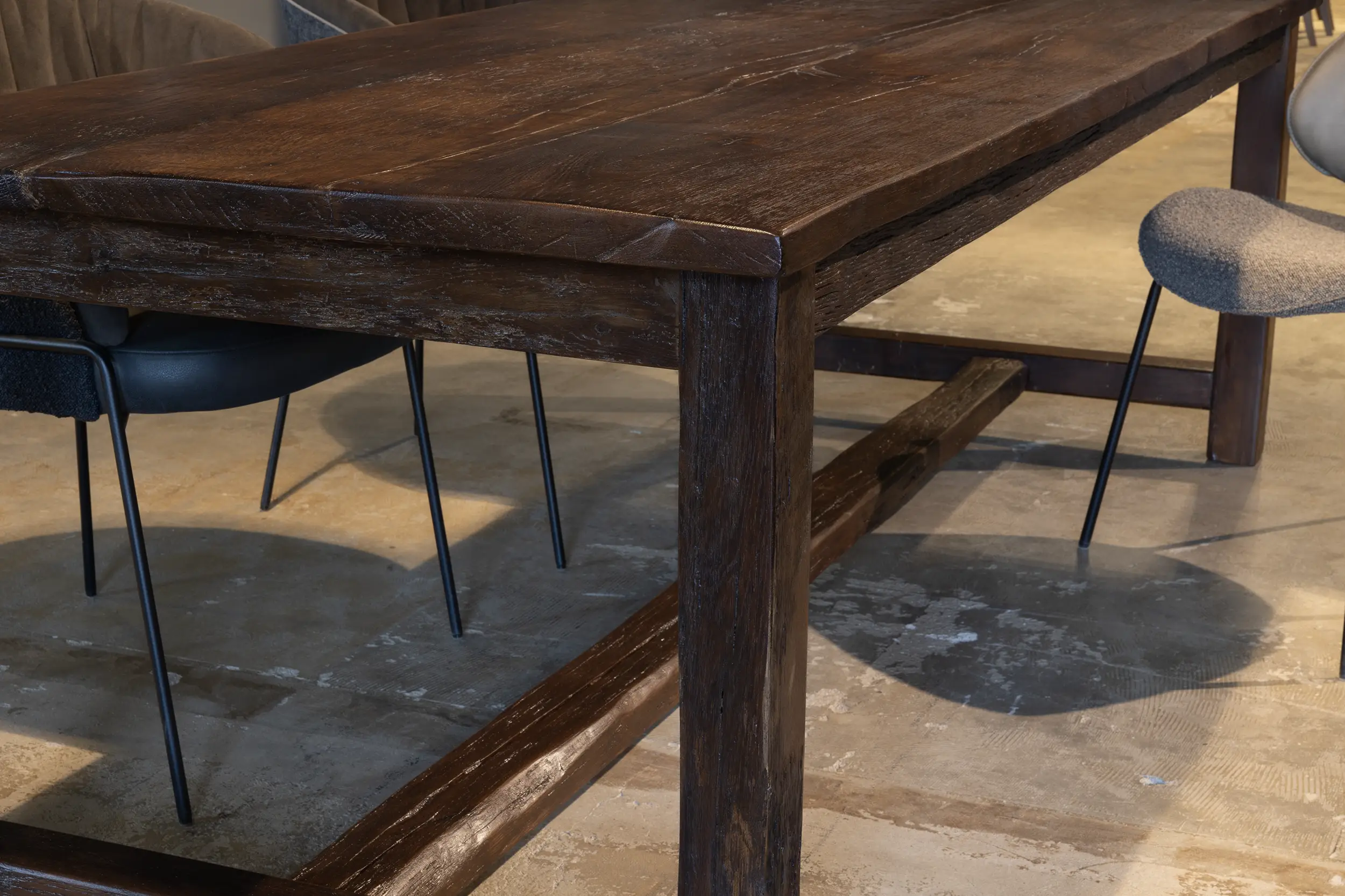 Refectory table Konstanz (4) Konstanz refectory table made from solid reclaimed oak