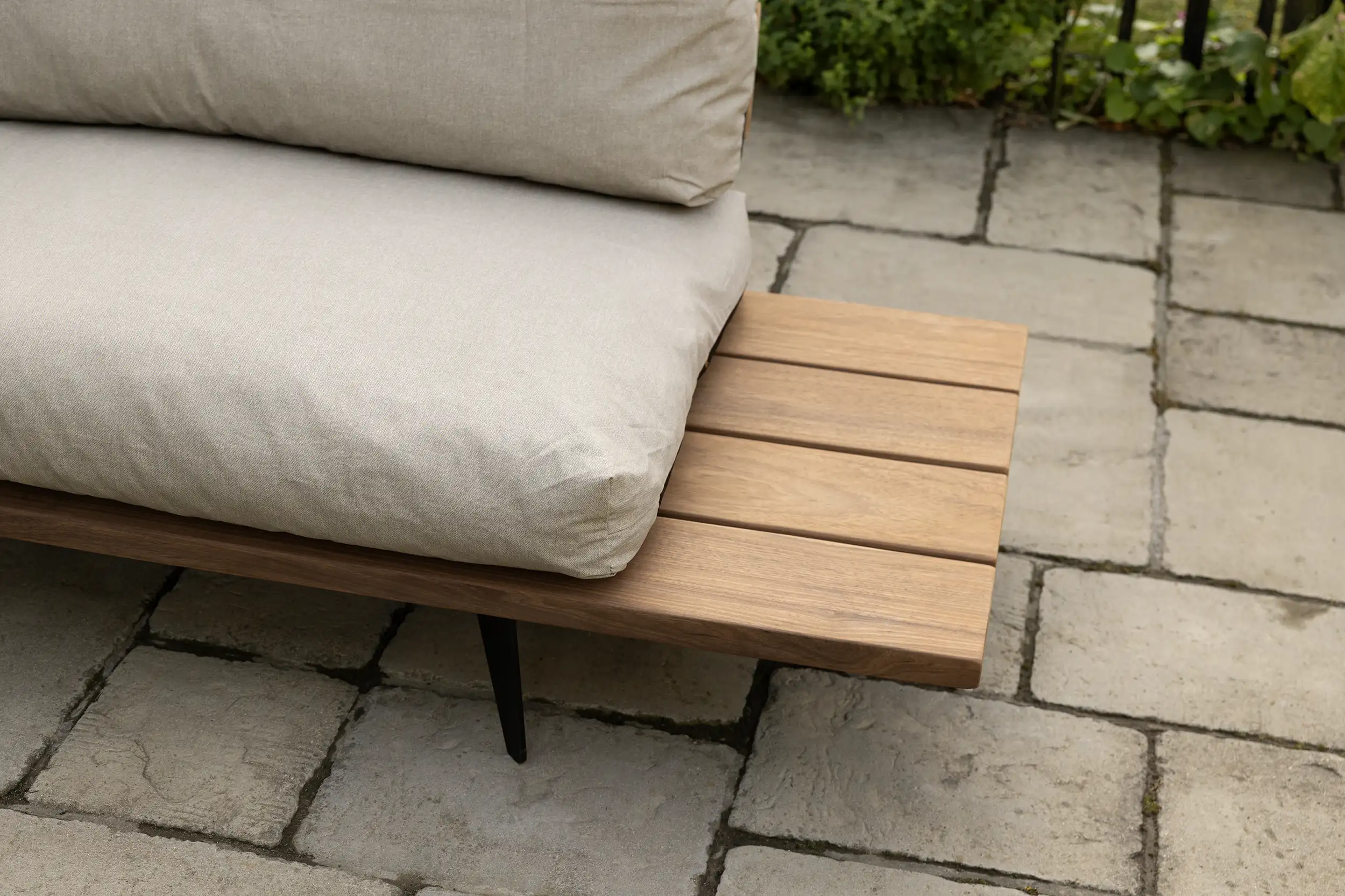Moderne houten tuinbank TB01 (2)