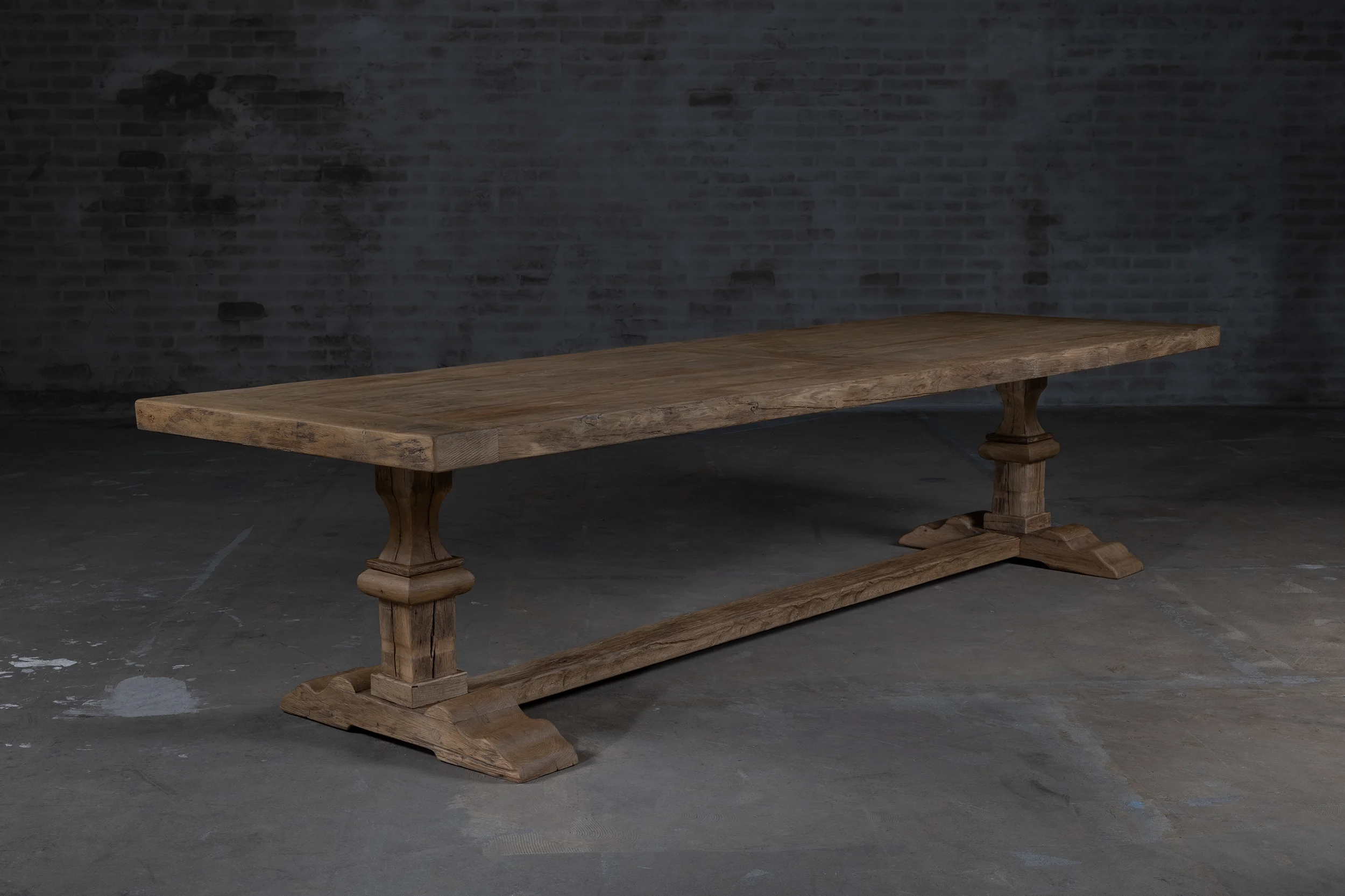 Stylish old oak refectory table, Batenburg model, made to measure